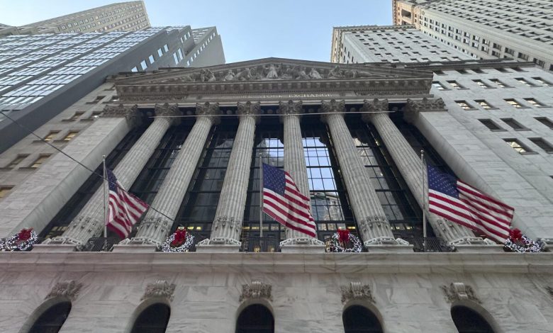 Wall Street Euphoria Rises as Crypto Markets Stay Flat